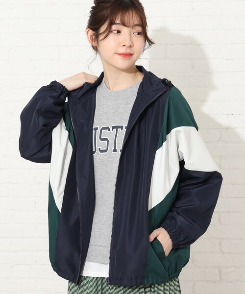 Cutie Blonde（キューティーブロンド）の「◆【S-L】コーデのアクセントに！カラー配色ブルゾン（ブルゾン・レディース・ブルー系4/ベージュ系4/ピンク系9/ネイビー系4・01/02/03）」の21枚目の写真