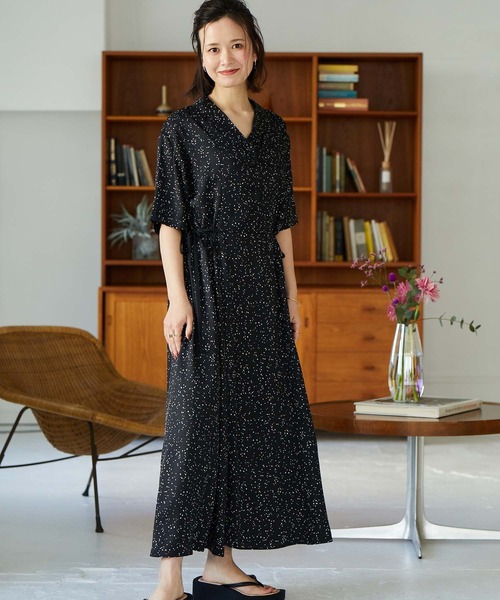 Jines(ジネス)の「【WEB限定/一部店舗】ドット柄開襟ワンピース(ワンピース・レディース・アイボリー/ブラック・FREE)」の9枚目の写真