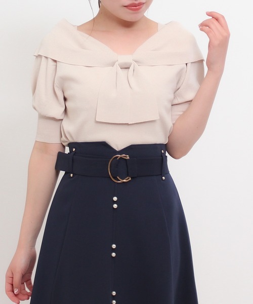 ASTORIA ODIER（アストリアオディール）の「ショールカラーリボンプルオーバー（ニット/セーター・レディース・ホワイト/ベージュ/ネイビー/ミント/マジェンタ/ラベンダー/チャコールグレー/グレイッシュベージュ・MEDIUM）」の4枚目の写真