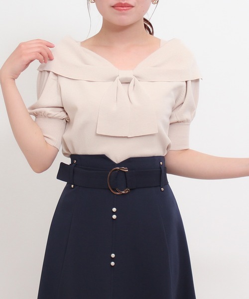 ASTORIA ODIER（アストリアオディール）の「ショールカラーリボンプルオーバー（ニット/セーター・レディース・ホワイト/ベージュ/ネイビー/ミント/マジェンタ/ラベンダー/チャコールグレー/グレイッシュベージュ・MEDIUM）」の18枚目の写真