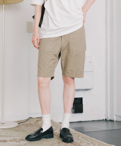 orSlow(オアスロウ)の「orSlow/オアスロウ US ARMY FATIGUE SHORTS ファティーグショーツ(チノパンツ・メンズ・ダークグリーン/ベージュ・2/4/3/1)」の2枚目の写真