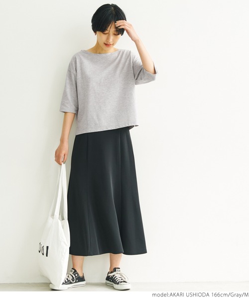 coca(coca)(コカ)の「長さ選べるミニ裏毛ボートネックトップス(Tシャツ/カットソー・レディース・グレー/ブラック・L/M)」の14枚目の写真