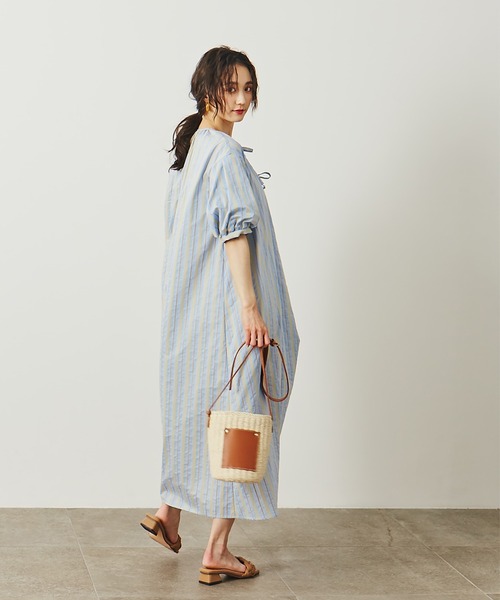 N.（N. Natural Beauty Basic）（エヌエヌナチュラルビューティーベーシック）の「◆フロントリボンＡラインマルチストライプワンピース（ワンピース・レディース・ベージュ/ブルー/グリーン・MEDIUM）」の20枚目の写真