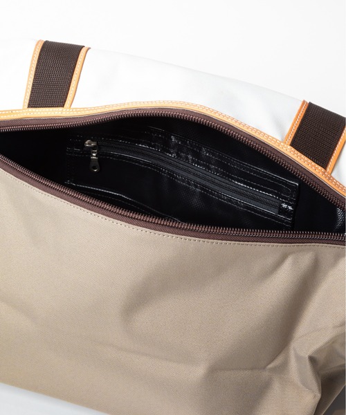MAKAVELIC(マキャベリック)の「MAKAVELIC/マキャベリック/COSMICDAYS MESSENGER BAG(メッセンジャーバッグ・メンズ・ブラック/マルチ/ホワイト/ダークネイビー・FREE)」の13枚目の写真