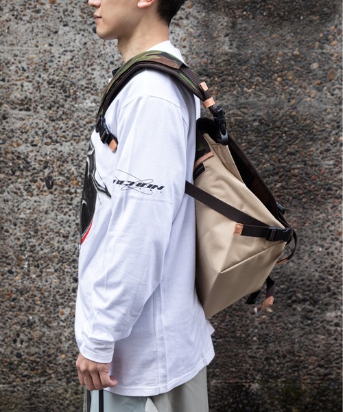 MAKAVELIC(マキャベリック)の「MAKAVELIC/マキャベリック/COSMICDAYS MESSENGER BAG(メッセンジャーバッグ・メンズ・ブラック/マルチ/ホワイト/ダークネイビー・FREE)」の6枚目の写真