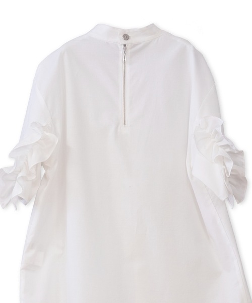 La SRIC（ラスリック）の「La SRIC / 半袖バックフリルBL（シャツ/ブラウス・レディース・ライトブルー/ベージュ/オフホワイト・38）」の2枚目の写真