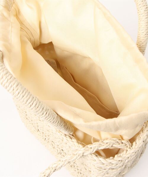Chez toi（シェトワ）の「雑材2WAYデザイン編みショルダー（かごバッグ・レディース・ベージュ/グリーン/ライトベージュ・FREE）」の7枚目の写真