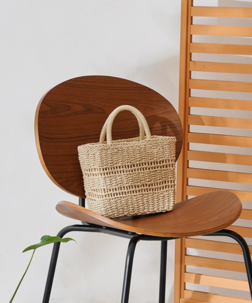 Chez toi（シェトワ）の「雑材2WAYデザイン編みショルダー（かごバッグ・レディース・ベージュ/グリーン/ライトベージュ・FREE）」の2枚目の写真