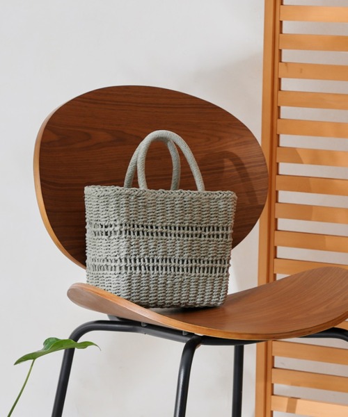 Chez toi（シェトワ）の「雑材2WAYデザイン編みショルダー（かごバッグ・レディース・ベージュ/グリーン/ライトベージュ・FREE）」の3枚目の写真