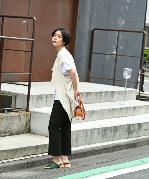 marjour(マージュール)の「CENTER PRESS PANTS(スラックス・レディース・ブラック/ピンク・M/L)」の4枚目の写真