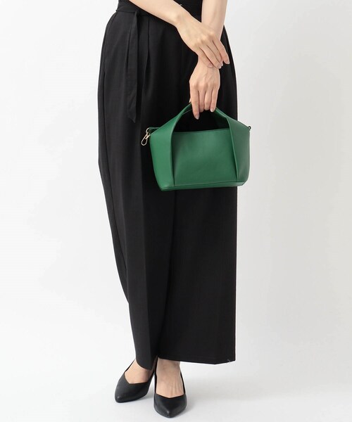 ITS'DEMO(イッツデモ)の「◆【小さめでも結構入る!】フォルドハンドル2WAYショルダー(ショルダーバッグ・レディース・ブラック/グリーン/イエロー/ライトベージュ・00)」の11枚目の写真
