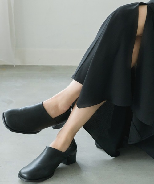 NEUNA（ヌナ）の「【毎日履いても靴擦れしない！】【ふかふかソール！】２WAYラウンドローファー/バブーシュ（ローファー・レディース・ブラック・SMALL/MEDIUM/LARGE）」の9枚目の写真