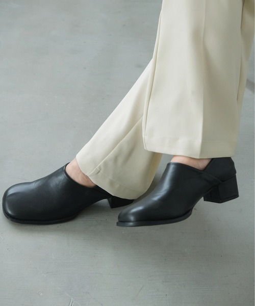 NEUNA（ヌナ）の「【毎日履いても靴擦れしない！】【ふかふかソール！】２WAYラウンドローファー/バブーシュ（ローファー・レディース・ブラック・SMALL/MEDIUM/LARGE）」の5枚目の写真