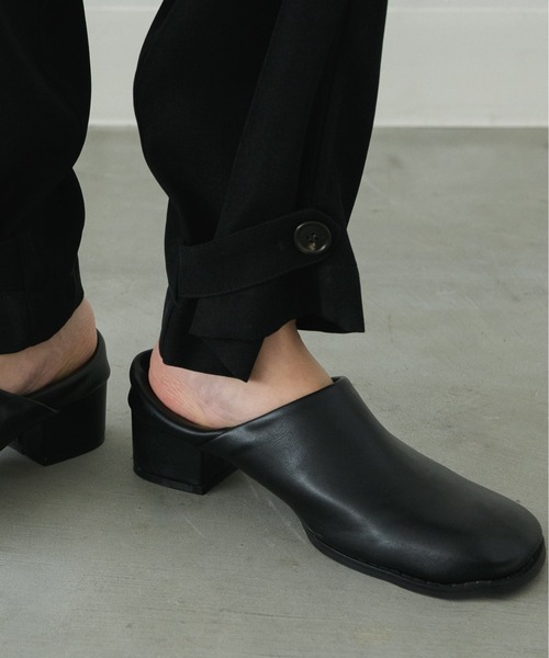 NEUNA（ヌナ）の「【毎日履いても靴擦れしない！】【ふかふかソール！】２WAYラウンドローファー/バブーシュ（ローファー・レディース・ブラック・SMALL/MEDIUM/LARGE）」の8枚目の写真