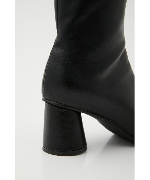 SLY(スライ)の「MINIMAL ROUND TOE BOOTS ミニマル ラウンドトゥ ブーツ(ブーツ・レディース・ブラック/シルバー・SMALL/MEDIUM/LARGE)」の7枚目の写真