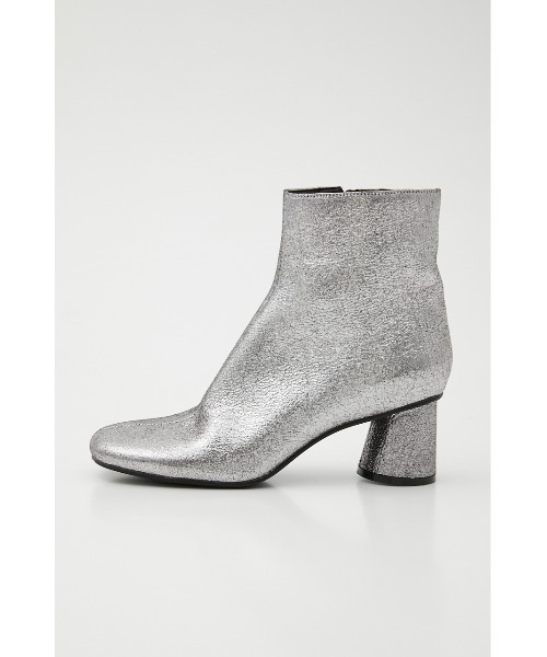 SLY(スライ)の「MINIMAL ROUND TOE BOOTS ミニマル ラウンドトゥ ブーツ(ブーツ・レディース・ブラック/シルバー・SMALL/MEDIUM/LARGE)」の14枚目の写真