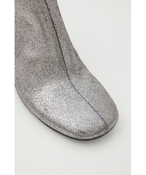 SLY(スライ)の「MINIMAL ROUND TOE BOOTS ミニマル ラウンドトゥ ブーツ(ブーツ・レディース・ブラック/シルバー・SMALL/MEDIUM/LARGE)」の4枚目の写真