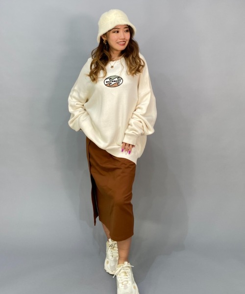 BILLABONG（ビラボン）の「BILLABONG/ビラボン  ビッグシルエット/オーバーサイズ/無地ワンポイントロゴスウェット  BC014-003（スウェット・レディース・ホワイト/ブラック・M/L）」の5枚目の写真