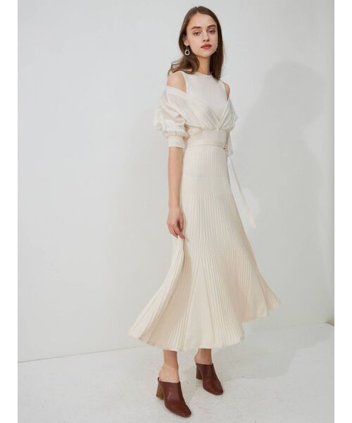 MERCURYDUO（マーキュリーデュオ）の「異素材ドッキングフレアニットワンピース（ワンピース・レディース・ベージュ/ネイビー/アイボリー/ベビーピンク・SMALL/MEDIUM）」の17枚目の写真