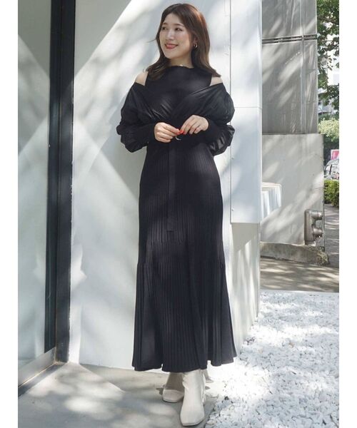 MERCURYDUO（マーキュリーデュオ）の「異素材ドッキングフレアニットワンピース（ワンピース・レディース・ベージュ/ネイビー/アイボリー/ベビーピンク・SMALL/MEDIUM）」の13枚目の写真