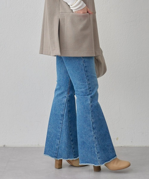 BEARDSLEY(ビアズリー)の「《ai no de》フレアデニム(デニムパンツ・レディース・インディゴブルー・S/L/M)」の1枚目の写真