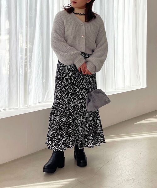 MAJESTIC LEGON（マジェスティックレゴン）の「ふわもちモールニットカーディガン（カーディガン/ボレロ・レディース・ブラウン/グレー/アイボリー/ピンクベージュ/チャコールグレー・MEDIUM）」の6枚目の写真