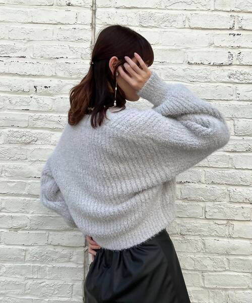 MAJESTIC LEGON（マジェスティックレゴン）の「ふわもちモールニットカーディガン（カーディガン/ボレロ・レディース・ブラウン/グレー/アイボリー/ピンクベージュ/チャコールグレー・MEDIUM）」の19枚目の写真