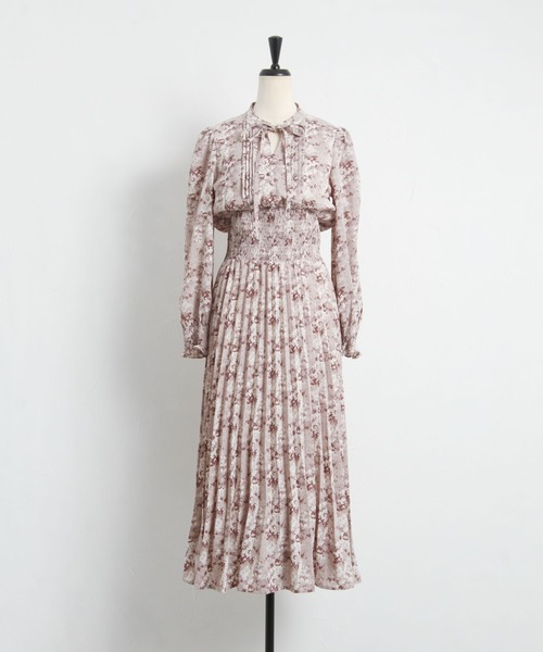 tocco closet(トッコ クローゼット)の「りぼん付きウエストシャーリングニュアンスフラワープリントプリーツワンピース(ワンピース・レディース・ピンク系その他/グレー・M)」の19枚目の写真