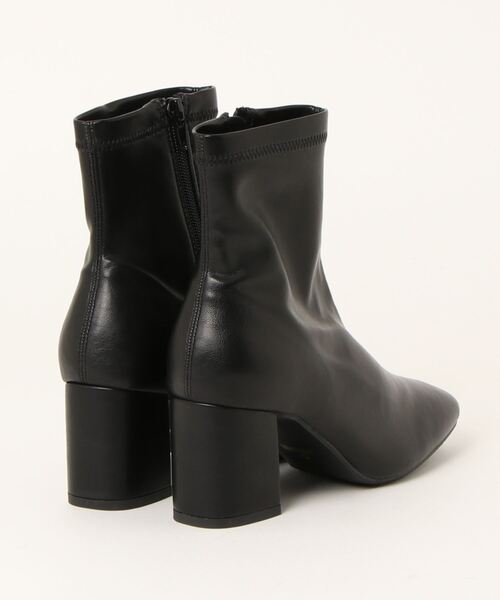 REZOY(リゾイ)の「【22AW新作】【REZOY】ヴィーガンレザーソフトストレッチショートブーツ(ブーツ・レディース・ダークブラウン/ブラック/アイボリー・L/M/S)」の12枚目の写真