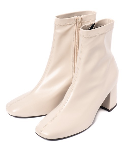 REZOY(リゾイ)の「【22AW新作】【REZOY】ヴィーガンレザーソフトストレッチショートブーツ(ブーツ・レディース・ダークブラウン/ブラック/アイボリー・L/M/S)」の11枚目の写真