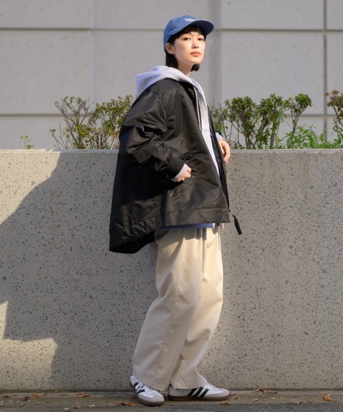 OMNES（オムネス）の「ナイロンAライン裾ボリュームブルゾン（ブルゾン・レディース・カーキ/ブラック・FREE）」の16枚目の写真