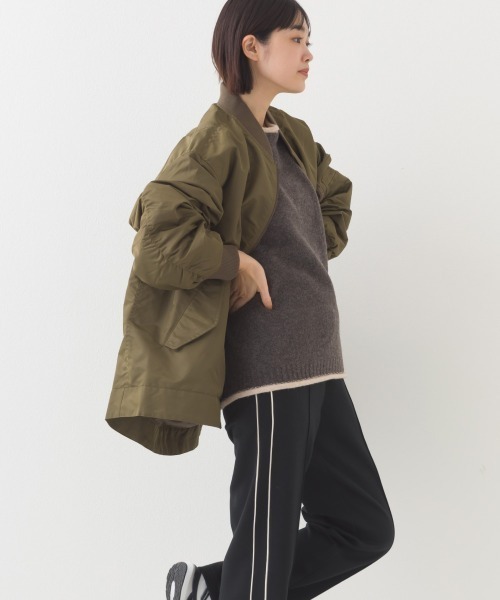 OMNES（オムネス）の「ナイロンAライン裾ボリュームブルゾン（ブルゾン・レディース・カーキ/ブラック・FREE）」の14枚目の写真