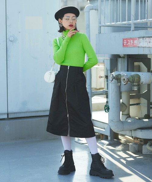 Narcissus（ナルシス）の「【Narcissus】シンプルタートルニット（ニット/セーター・レディース・ブラック/レッド/ライム・FREE）」の16枚目の写真