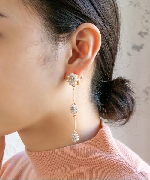 RANDA（ランダ）の「フラワーチェーンイヤリング（イヤリング・レディース・ゴールド/クリア・FREE）」の4枚目の写真