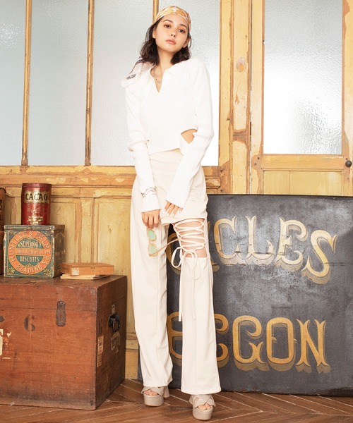 SPIRALGIRL（スパイラルガール）の「デザインステッチストラップサンダル（サンダル・レディース・ブラック/ホワイト/ベージュ・MEDIUM/LARGE）」の19枚目の写真