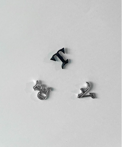 TOGA VIRILIS（トーガ ビリリース）の「TOGA VIRILIS Triangle