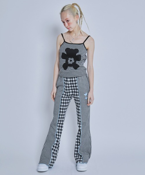 Candy Stripper（キャンディストリッパー）の「GINGHAM FLARE パンツ（その他パンツ・レディース・ライトグレー/ライトピンク/ブラック・2）」の17枚目の写真
