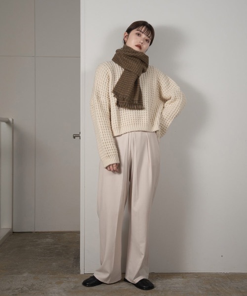 lawgy（ラウジー）の「houndstooth compact muffler（マフラー・レディース・ベージュ/グリーン・FREE）」の5枚目の写真