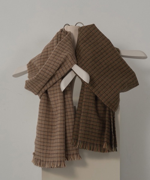 lawgy（ラウジー）の「houndstooth compact muffler（マフラー）」 WEAR