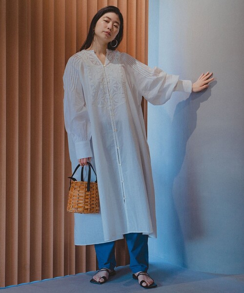 Aresense（アーセンス）の「BAGMATI/バグマティー ARULOG/アルログ レザーハンドルカゴバッグ（ハンドバッグ・レディース・ブラック・ONE SIZE）」の4枚目の写真