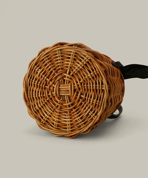 Aresense（アーセンス）の「BAGMATI/バグマティー ARULOG/アルログ レザーハンドルカゴバッグ（ハンドバッグ・レディース・ブラック・ONE SIZE）」の8枚目の写真