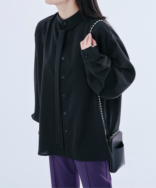 Ellno Loset（エルノロゼット）の「ロングボウタイ付きバンドカラー