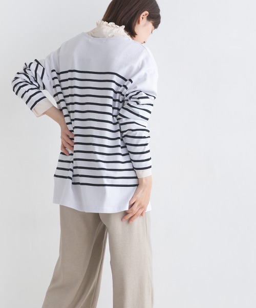OMNES(オムネス)の「パネルボーダーコットン長袖Tシャツ(Tシャツ/カットソー・レディース・ホワイト×ブルー/ホワイト×ブラック/ネイビー×ホワイト/ホワイト×グリーン/グレー系その他/ホワイト系その他・FREE)」の9枚目の写真