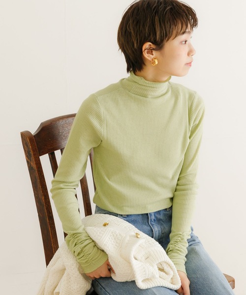 URBAN RESEARCH(アーバンリサーチ)の「シャーリングスリーブタートルネックカットソー(Tシャツ/カットソー・レディース・ピンク/ベージュ系その他/グリーン系その他・FREE)」の20枚目の写真