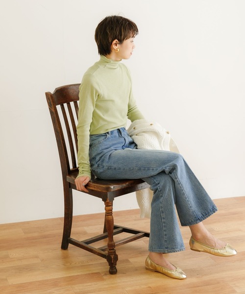 URBAN RESEARCH(アーバンリサーチ)の「シャーリングスリーブタートルネックカットソー(Tシャツ/カットソー・レディース・ピンク/ベージュ系その他/グリーン系その他・FREE)」の21枚目の写真
