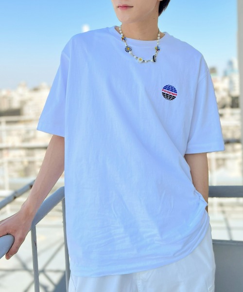 Paragraph（パラグラフ）の「Paragraph(パラグラフ)/Earth Print T-shirt/サークル アース ロゴ バックプリント オーバーサイズ 無地 コットン Tシャツ（Tシャツ/カットソー・レディース・パープル/ホワイト/チャコールグレー/グレー・FREE）」の5枚目の写真