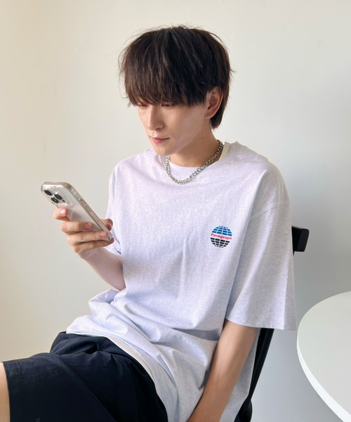 Paragraph（パラグラフ）の「Paragraph(パラグラフ)/Earth Print T-shirt/サークル アース ロゴ バックプリント オーバーサイズ 無地 コットン Tシャツ（Tシャツ/カットソー・レディース・パープル/ホワイト/チャコールグレー/グレー・FREE）」の20枚目の写真