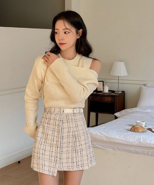 SONA(ソナ)の「SONA ツイードベルト付きミニスカート(スカート・レディース・ブラック/アイボリー・MEDIUM/SMALL)」の8枚目の写真