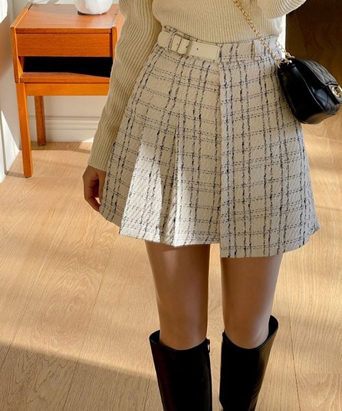 SONA(ソナ)の「SONA ツイードベルト付きミニスカート(スカート・レディース・ブラック/アイボリー・MEDIUM/SMALL)」の16枚目の写真