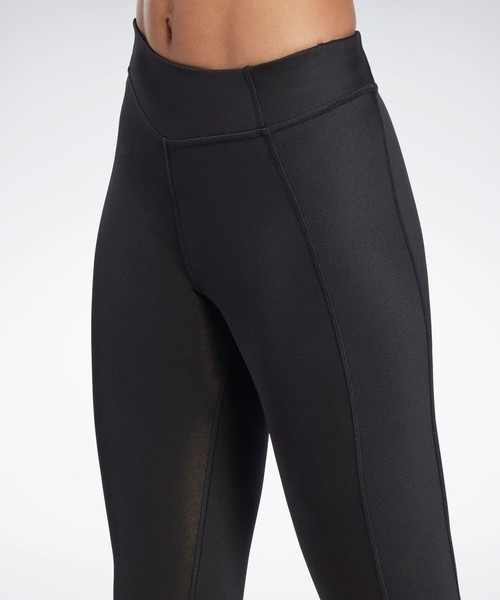 Reebok（リーボック）の「ヨガ リブ タイツ / YOGA HR RIB TIGHT（レギンス/スパッツ・レディース・ブラック/パープル・SMALL/LARGE/MEDIUM/X-LARGE/X-SMALL）」の4枚目の写真